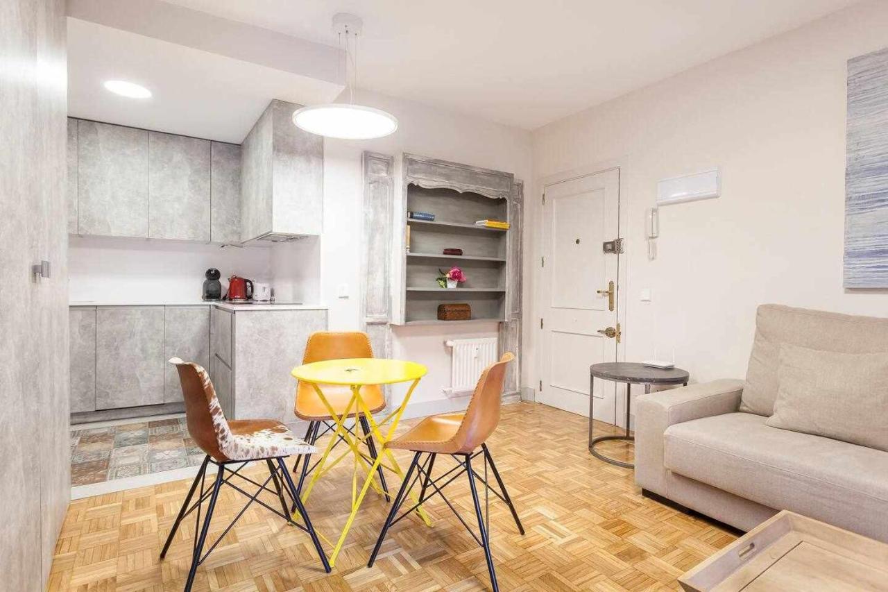 Apartamento Lujo Castellana Chamartin Apartment Madrid Exterior photo
